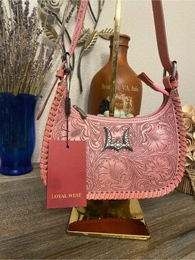 NWT Loyal West DANNIA MEDIUM PINK SHOULDER
